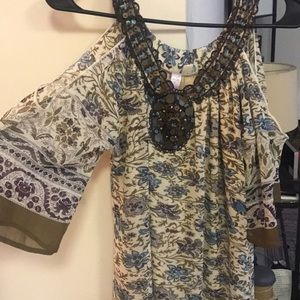 Francesca's, open shoulder flowy boho dress